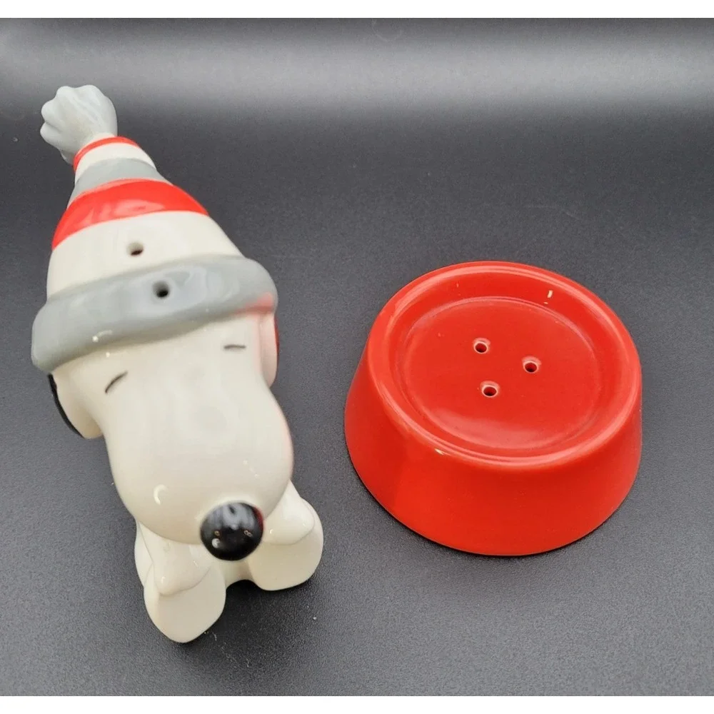 Hallmark Snoopy Salt & Pepper Shaker Set Christmas 2013 Peanuts Winter Dog Bowl